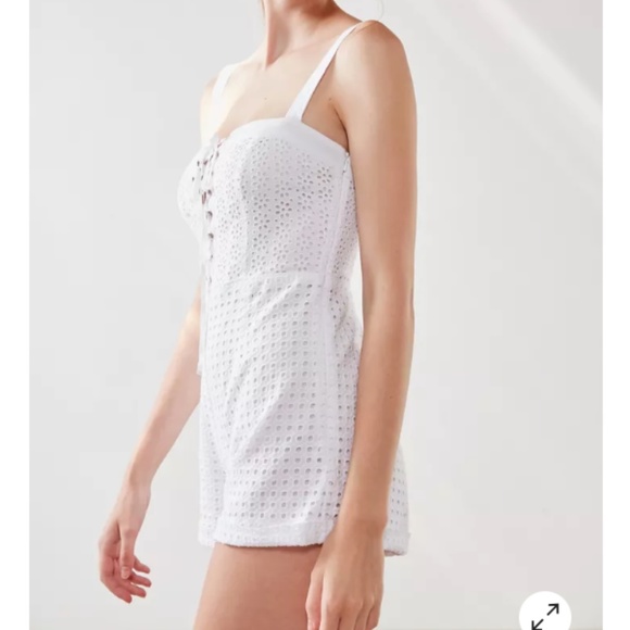 Urban Outfitters Kimchi Blue Heidi Lace-Up Eyelet Romper - Picture 2 of 8